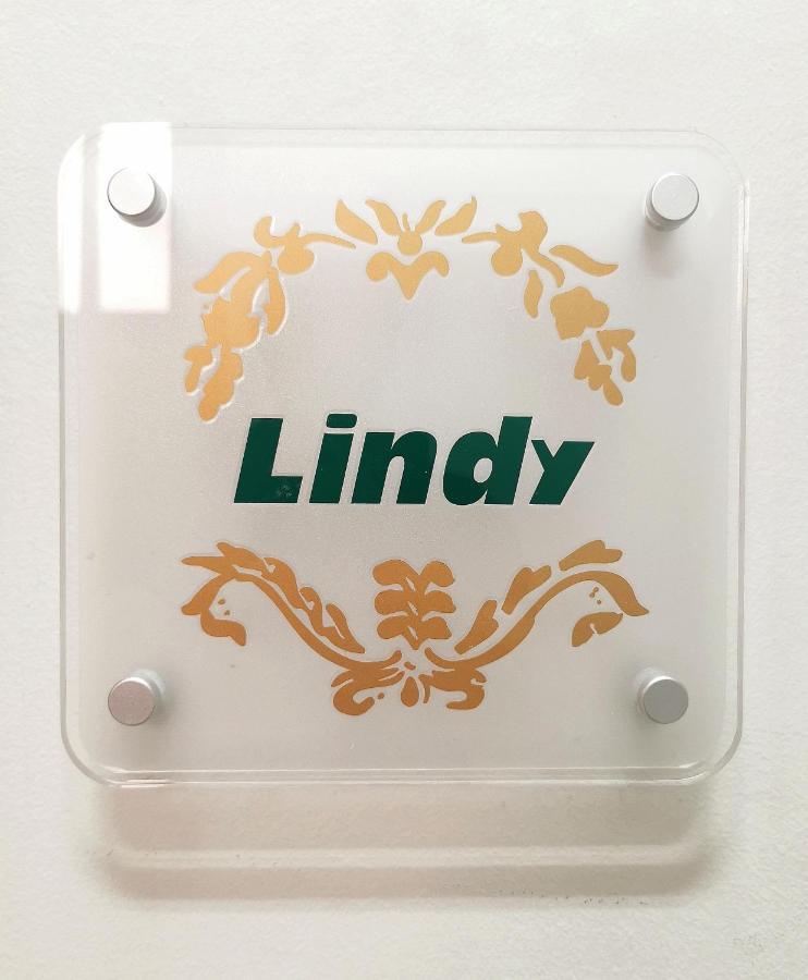 Ferienwohnung Lindy V Athen Exterior foto